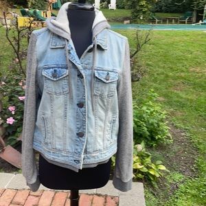 Excellent condition Hollister Jean Jacket with hoodie sleeves and hood.